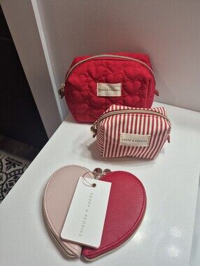 Poppy & Peonies 4 Piece Set- 2 Cosmetics, 2 Heart Coin Purses